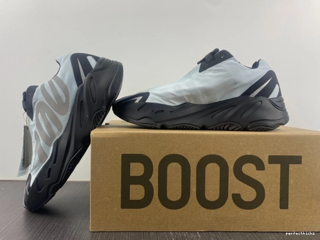 Blue GZ0711 MNVN 700 Yeezy Adidas Boost Tint 0709